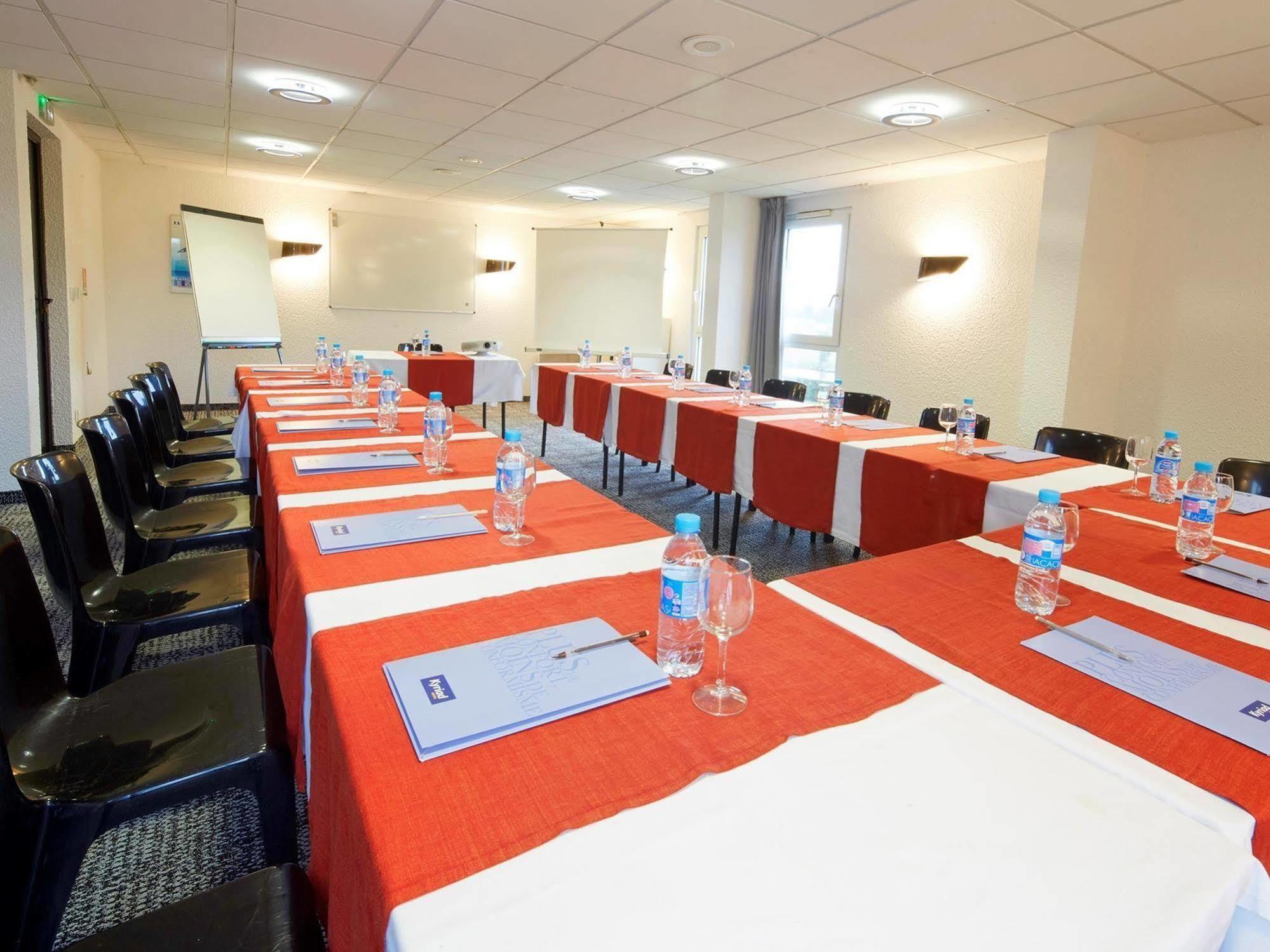 Hotel Kyriad Deauville - St Arnoult 3*